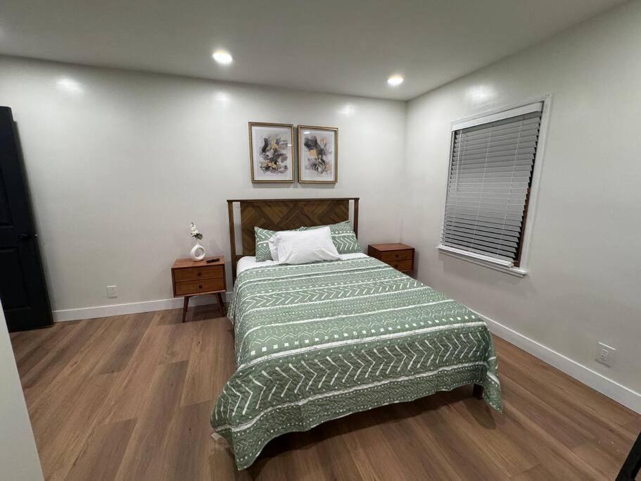 Mid-Century Gem In Long Beach Exterior foto